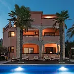 Breakfast & Bed Anita 3* ميدولين