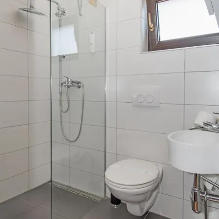 לינה וארוחת בוקר Bed & Breakfast Villa Anita 3*
