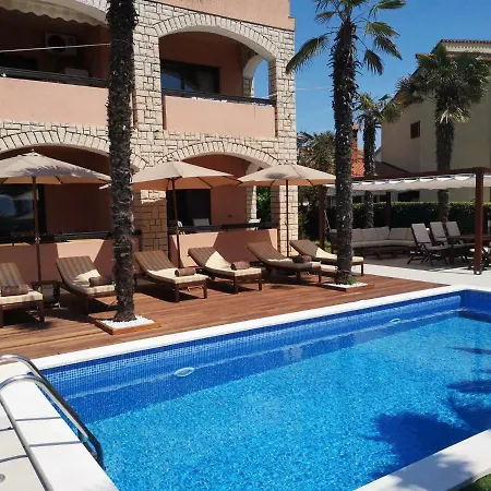 לינה וארוחת בוקר Bed & Breakfast Villa Anita 3*