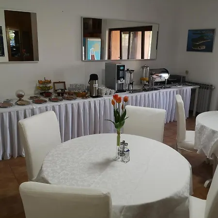 Bed & Breakfast Breakfast & Bed Anita Medulin